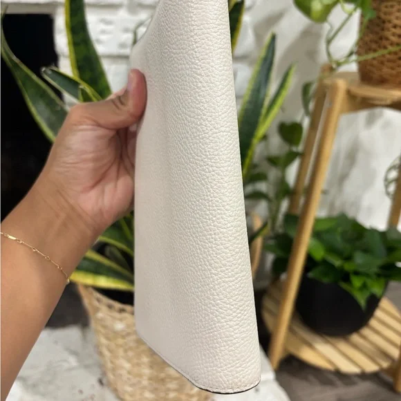 Coach Wallet - Picture 4 of 9